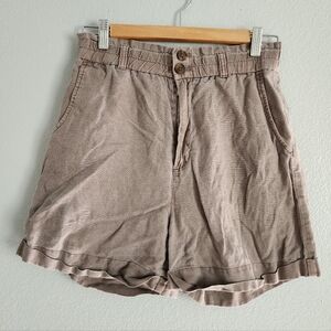 GAP Women's Cargo Shorts in Taupe Brown